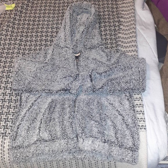 Women's Faux Fur Full Zip Lined Hooded Coat Jacket Grey Plus Size 2x NWOT - Picture 3 of 11